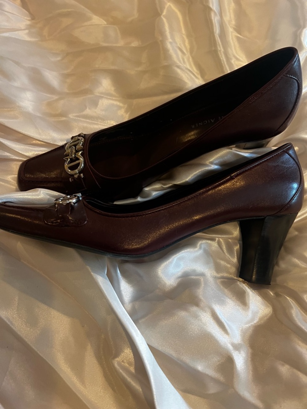 Etienne Aigner Women's Burgundy Leather Heels with Silver Logo Hardware - Picture 2 of 3